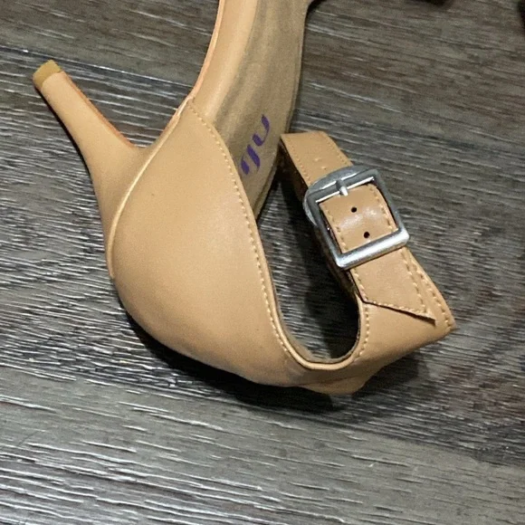 NWT BURJU Zoe True Nude shade 3 Classic Strappy Heeled Sandals | size 7 - Picture 4 of 11